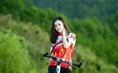 大号注射器放屁眼里灌注牛奶